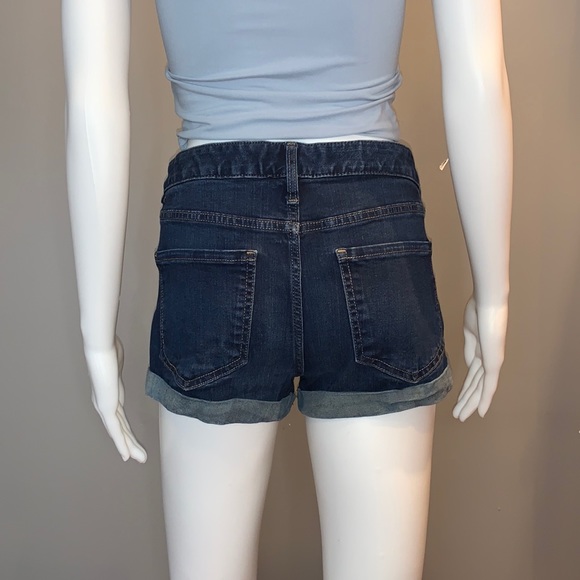 2/$40 Express Stretch + Performance Shortie Relaxed Low Rise Shorts - Picture 8 of 15
